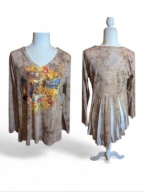 New Aspen Colorado Graphics Cabincore Tan Long Knit Peplum Back Tunic NWT Sz M